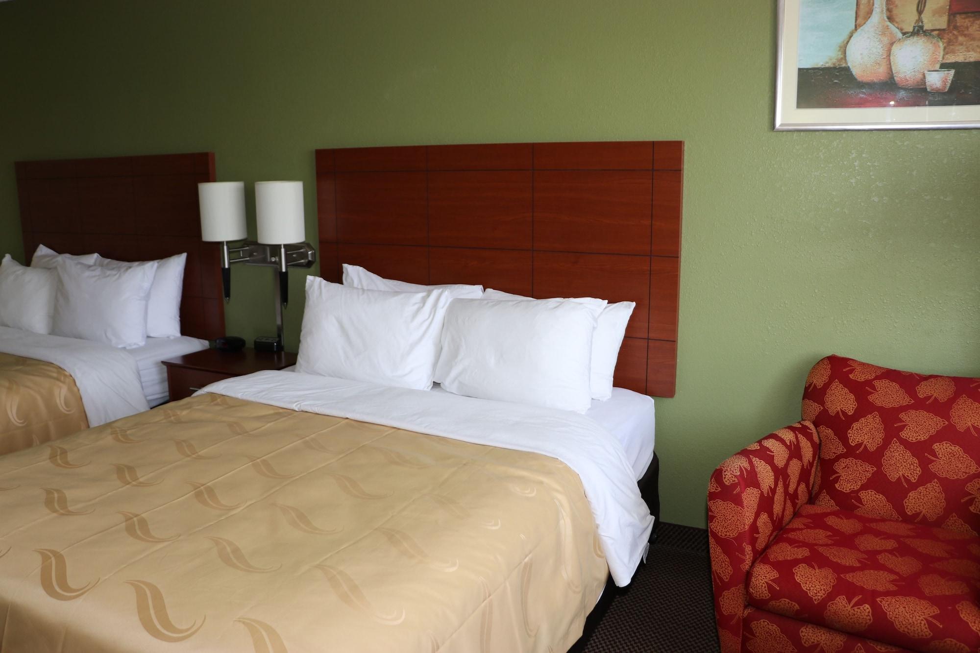Quality Inn East Евансвіл Екстер'єр фото