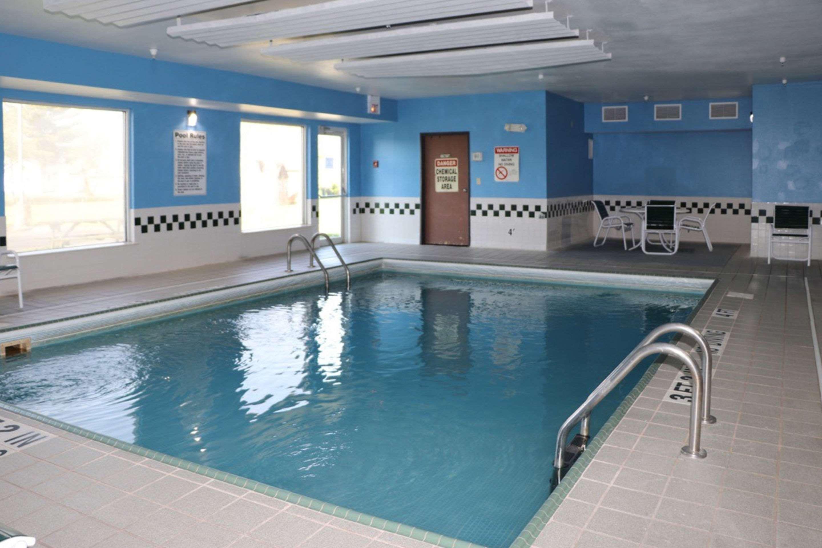 Quality Inn East Евансвіл Екстер'єр фото