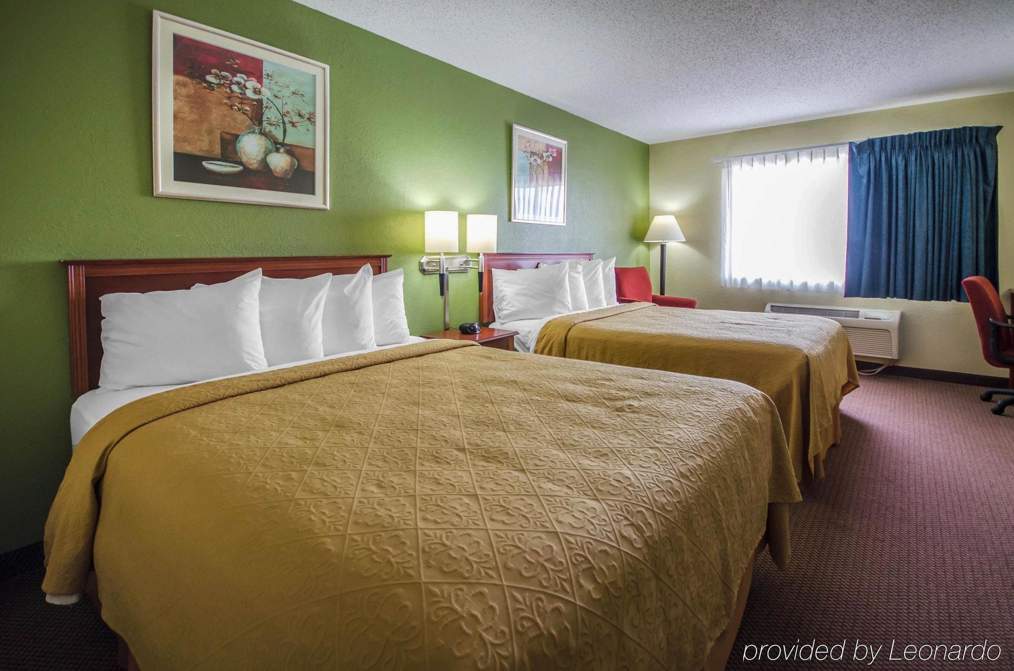 Quality Inn East Евансвіл Екстер'єр фото