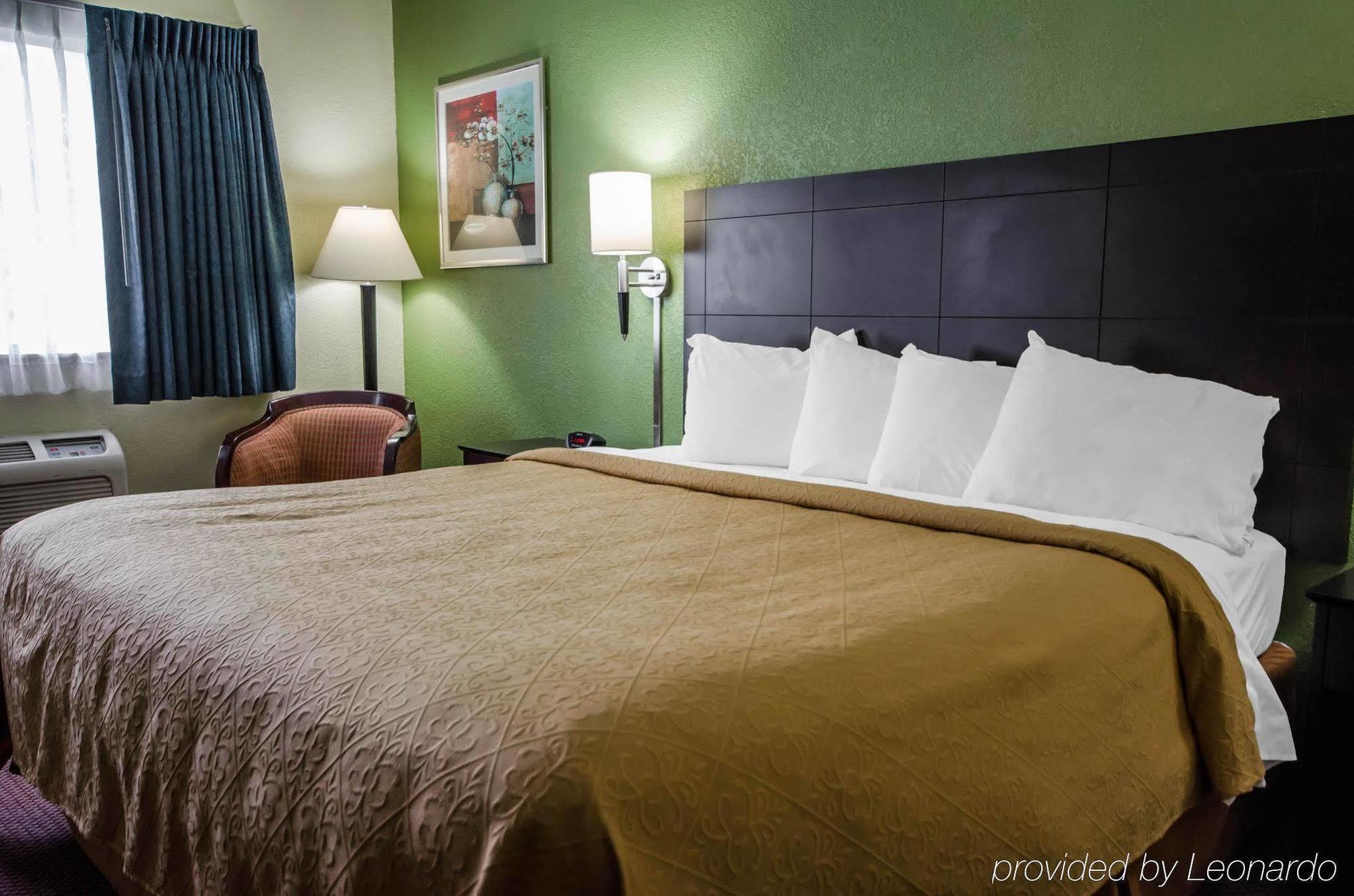Quality Inn East Евансвіл Екстер'єр фото